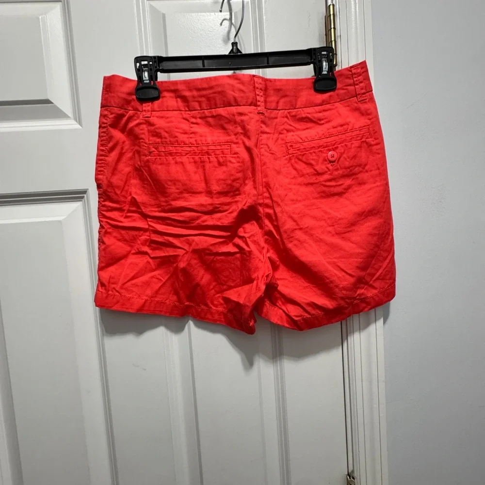 J.crew size 6 chino 100% cotton